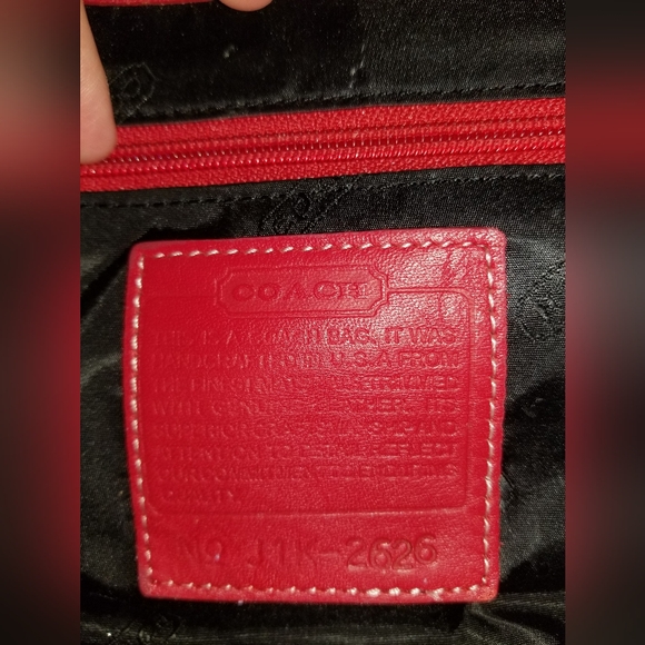 Coach Tan and Red Monogram small bag, Y2K vintage - Picture 5 of 5